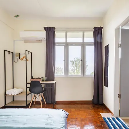 Ee'S Surfer'S House - Seaview, 3 Min Walk To Beach Batu Ferringhi Exterior photo