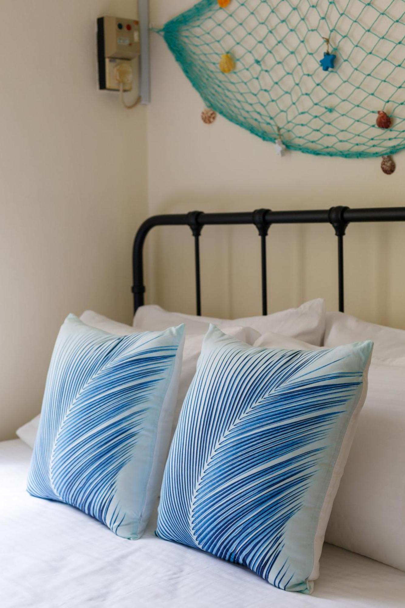 Ee's Surfer's House - Seaview, 3 Min Walk To Apartment
